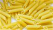 pasta på et bord